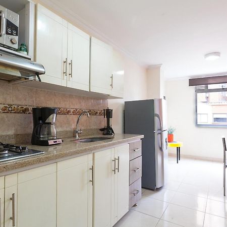 Apartamentos Laureles De La 70 Меделин Екстериор снимка