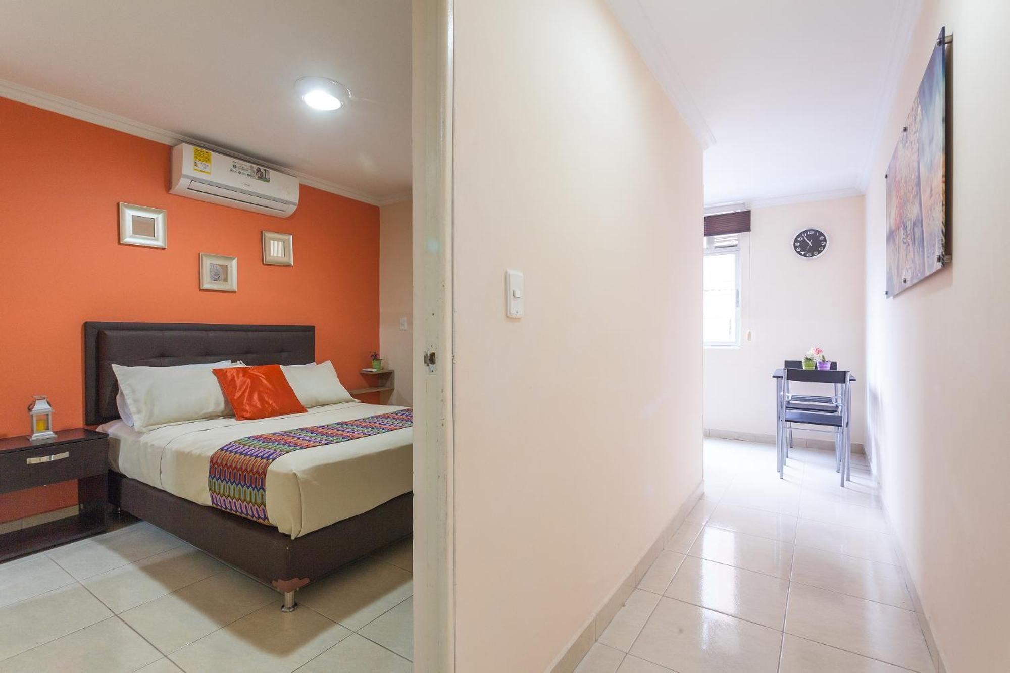 Apartamentos Laureles De La 70 Меделин Екстериор снимка