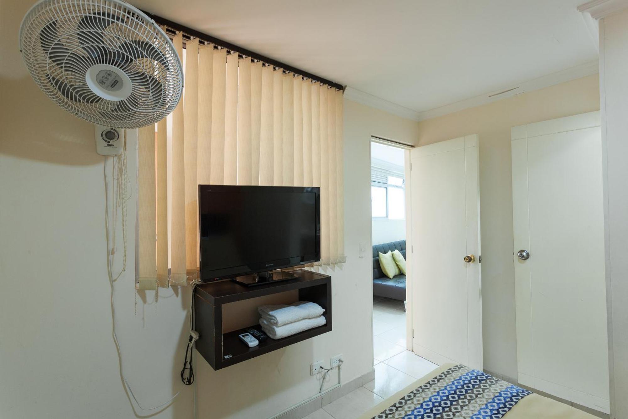 Apartamentos Laureles De La 70 Меделин Екстериор снимка