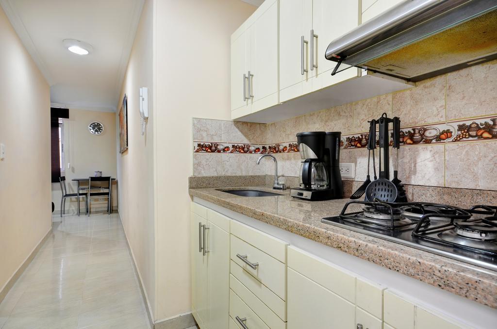 Apartamentos Laureles De La 70 Меделин Екстериор снимка