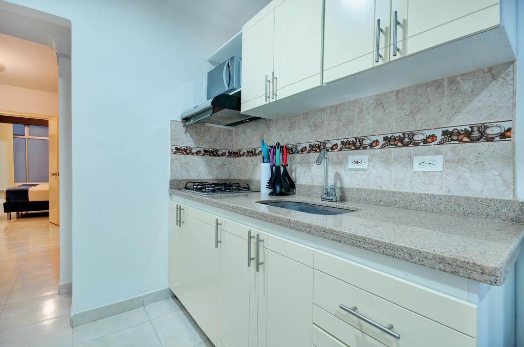 Apartamentos Laureles De La 70 Меделин Екстериор снимка